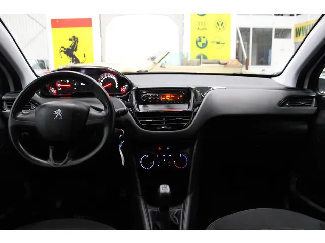 Peugeot 208 1.0 VTi Access 2013 Benzine 8