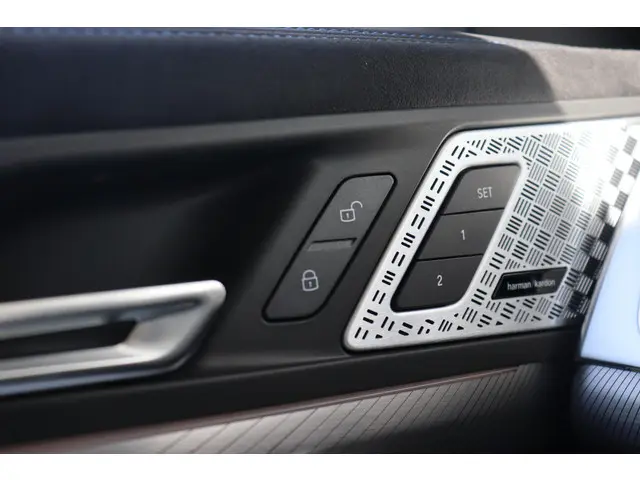 BMW X2 sDrive20i 2025 Benzine 36