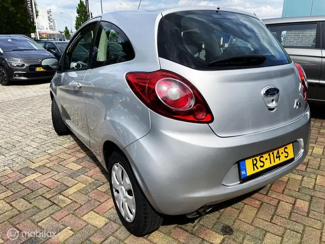 Ford Ka 1.2 Cool & Sound start/stop 2012 Benzine 12