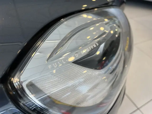Volvo V40 Cross Country T3 Polar+ Luxury 2019 Benzine 39