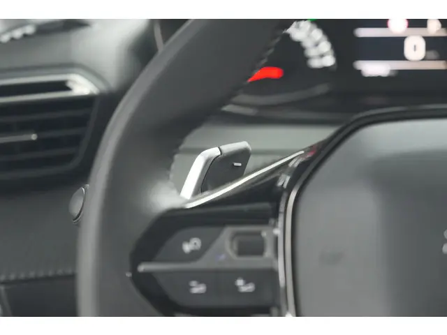 Peugeot 208 PureTech 100 EAT8 Active Pack 2023 Benzine 31