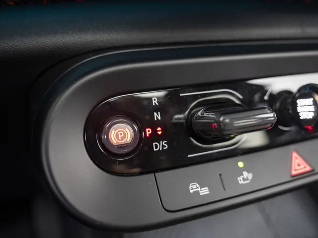 MINI Countryman C 2025 Benzine 12