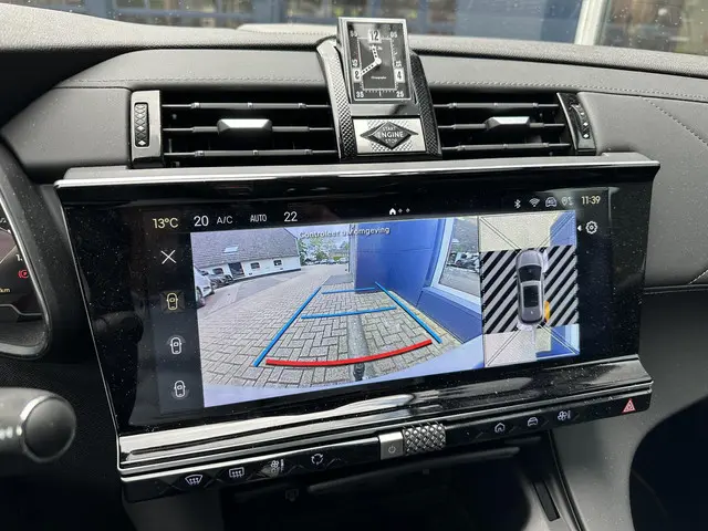 DS DS 7 E-Tense 225 Opéra 2023 Hybride Benzine 11