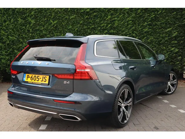 Volvo V60 2