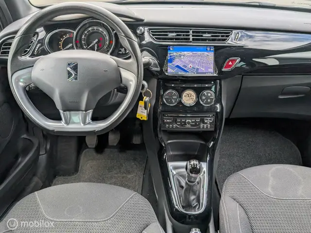 Citroën DS3 1.2 VTi So Chic 2013 Benzine 9