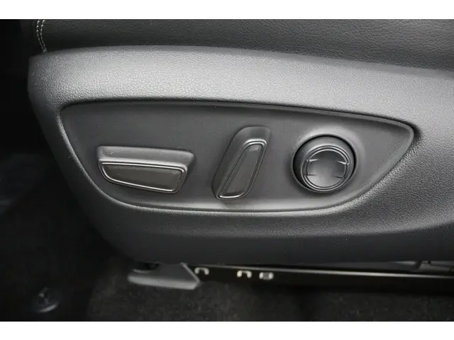 Toyota RAV4 2.5 Hybrid Executive 2021 Hybride Benzine 40