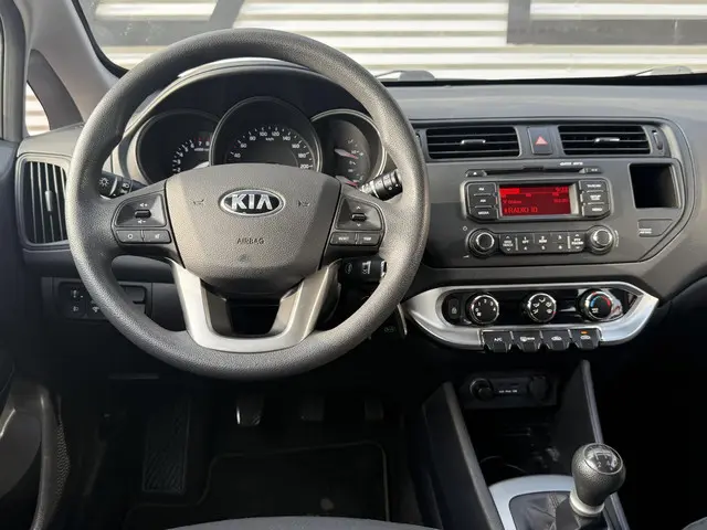 Kia Rio 1.2 CVVT Comfort Pack 2014 Benzine 2