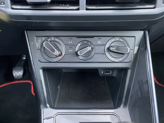 Volkswagen Polo 1.0 MPI Comfortline 2018 Benzine 22