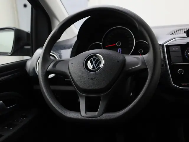 Volkswagen up! 1.0/60PK BMT move up! 2019 Benzine 13