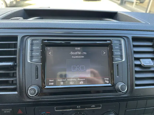 Volkswagen Transporter buscamper 2016 Diesel 16