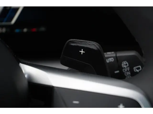 BMW 1 Serie 5-deurs 120 2025 Benzine 18