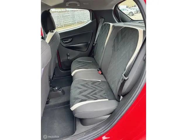 Lancia Ypsilon 1.2 Fire Evo Gold 2016 Benzine 21