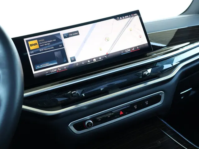 BMW X5 xDrive50e 2025 Hybride Benzine 42