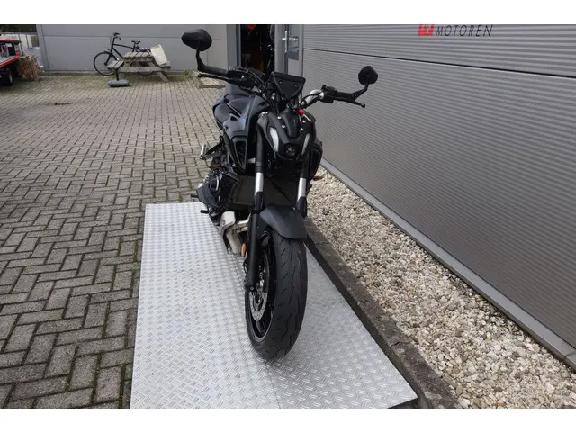 Yamaha MT 07 ABS 2023 Benzine 4
