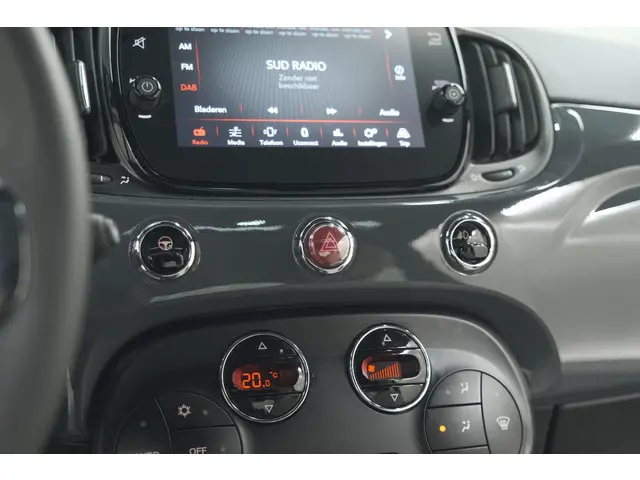 Fiat 500 1.0 Hybrid Dolcevita 2022 Benzine 42