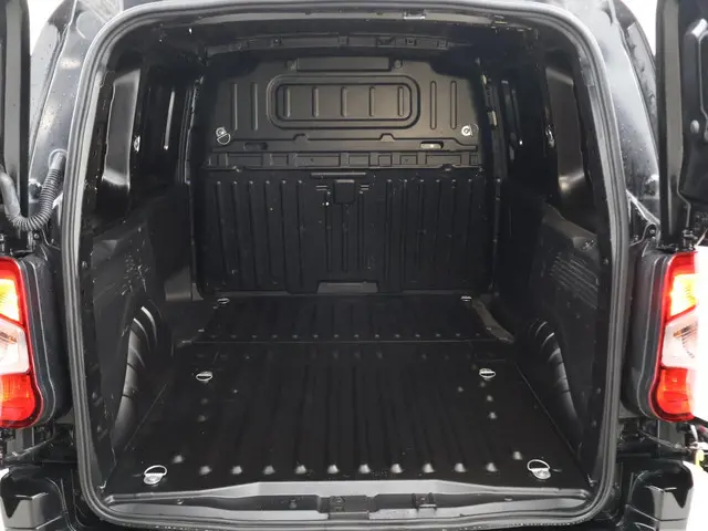 Opel Combo 1.5D 130 PK AUT. INNOVATION 2020 Diesel 9