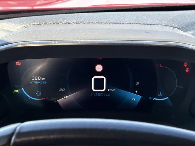 Peugeot 2008 1.2 PureTech Allure 2020 Benzine 17