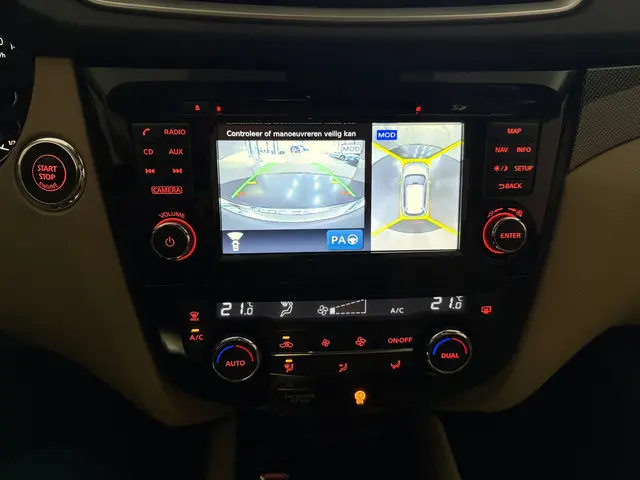 Nissan X-Trail 1.6 DIG-T Tekna / Pano / Leder 2016 Benzine 20