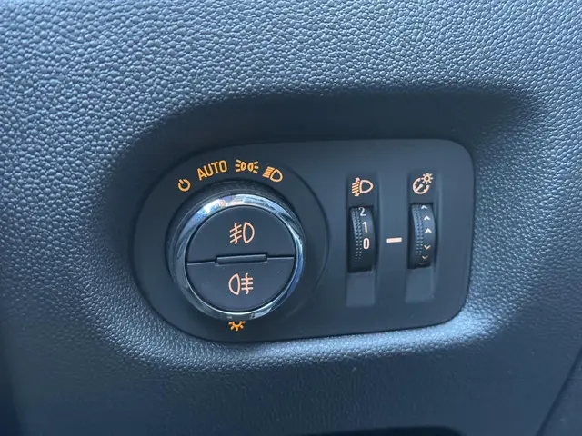 Opel Corsa 1.2 EcoFlex Cosmo LPG 2014 LPG/Gas 22