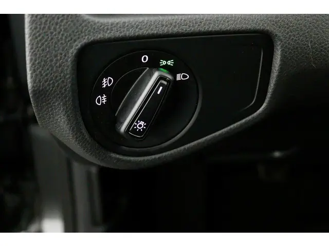 Volkswagen Golf 1.0 TSI Life antraciet 2020 Benzine 26