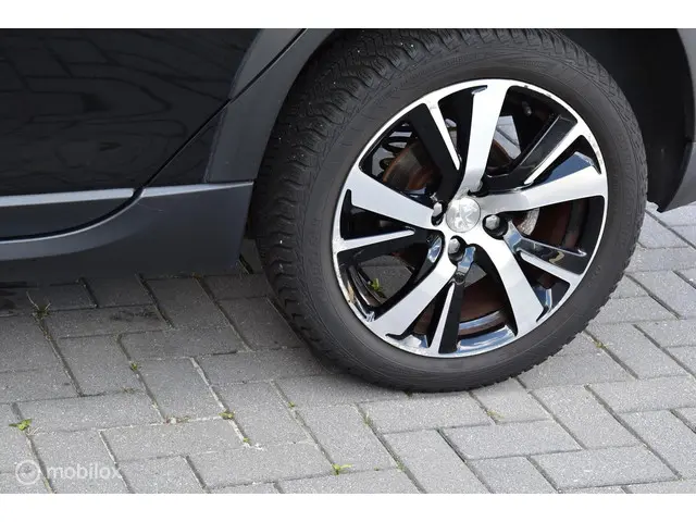 Peugeot 2008 1.2 GT-line | Pano | Clima | 2017 Benzine 22