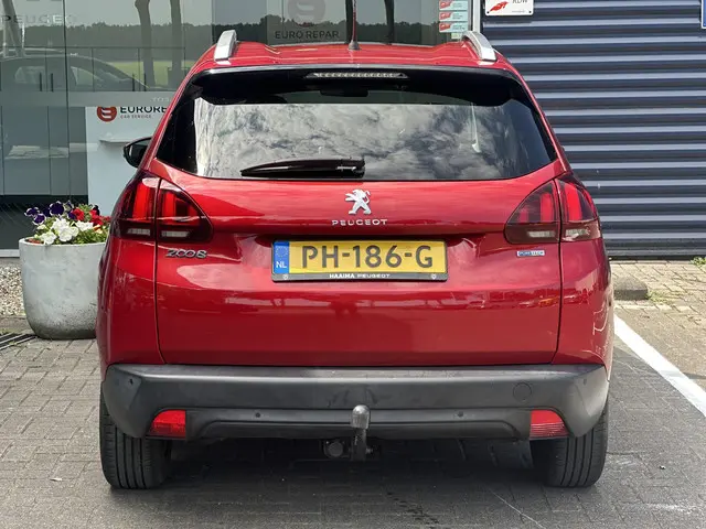 Peugeot 2008 1.2 110pk Blue Lion 2017 Benzine 7