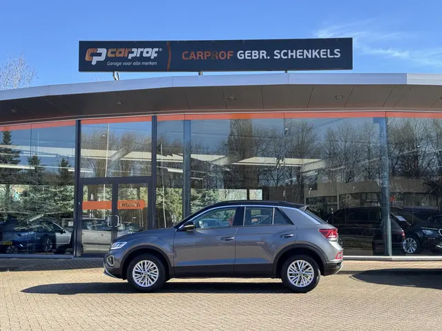 Volkswagen T-Roc 1.5 TSI Life Business 2024 Benzine 11