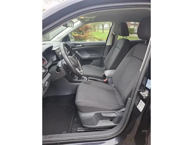 Volkswagen T-Cross 1.0 TSI Life DSG 2020 Benzine 4