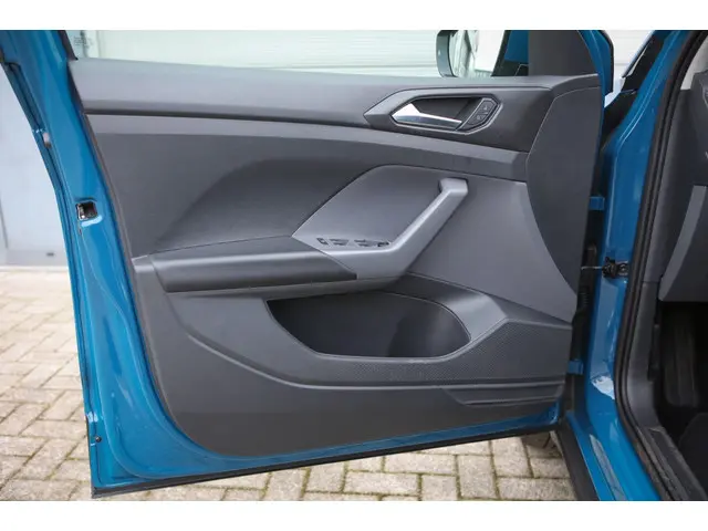 Volkswagen T-Cross 1.0 TSI Life Bns 2021 Benzine 4