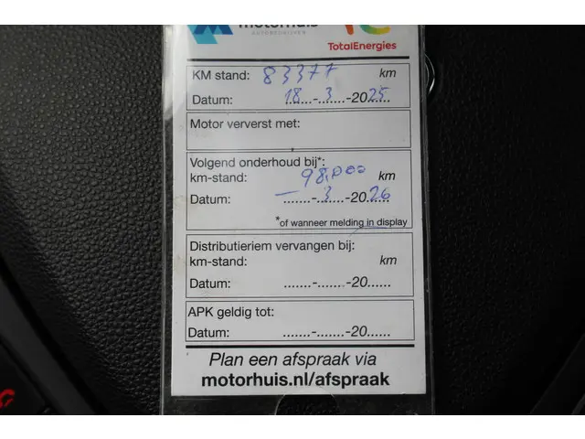 Hyundai i10 1.0i Comfort//5Drs//Navi!! 2018 Benzine 22