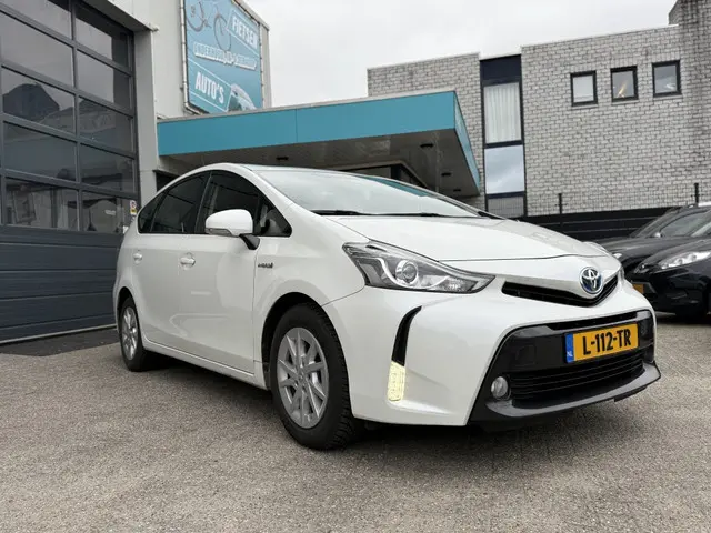 Toyota Prius 7 persoon + 1.8 Comfort 2017 Hybride Benzine 4