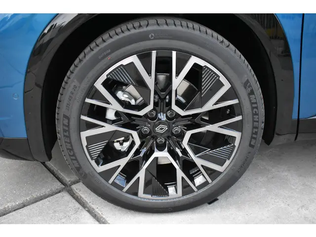 Renault Austral Techno 2025 Hybride Benzine 9