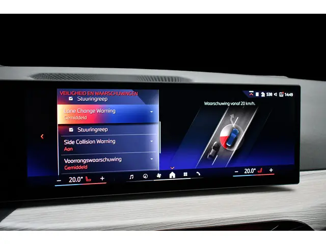 BMW 3 Serie Touring 330e M-Sport 2025 Hybride Benzine 28