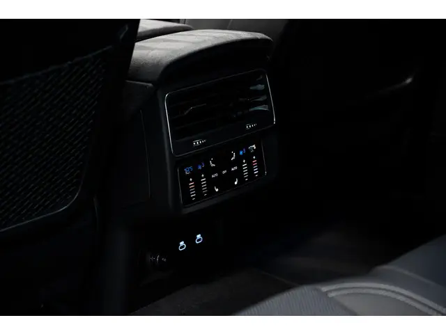 Audi Q8 4.0 TFSI RS Q8 quattro Performance 2025 Benzine 18