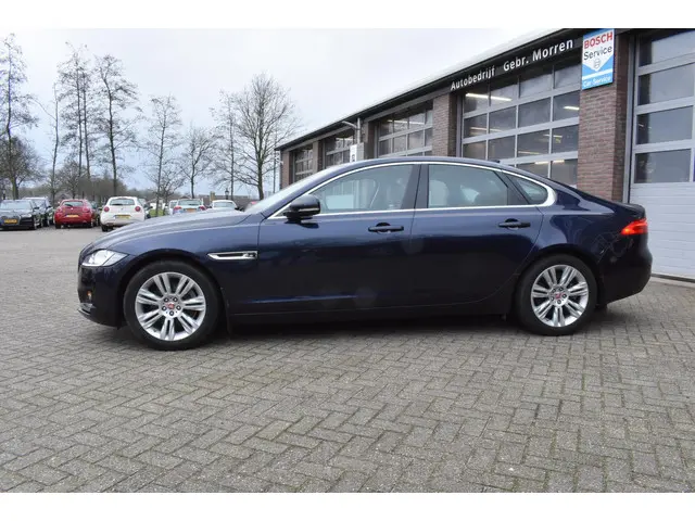 Jaguar XF 2.0 Portfolio 2016 Benzine 7