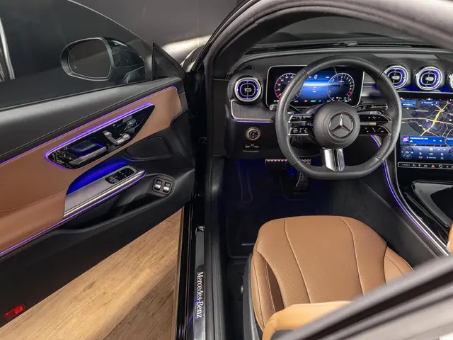 Mercedes-Benz CLE Coupé 300 e 2025 Hybride Benzine 18