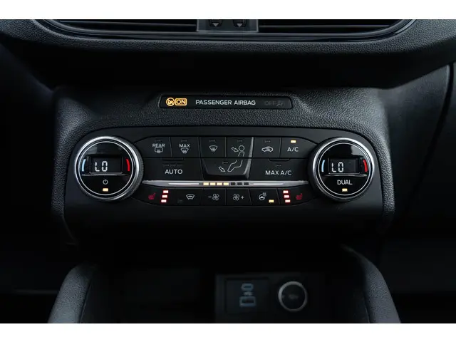 Ford Kuga 2.5 PHEV ST-Line X 2021 Hybride Benzine 39