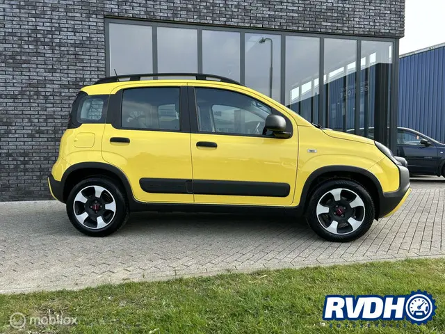 Fiat Panda 1.0 Hybrid City Cross 2020 Benzine 4