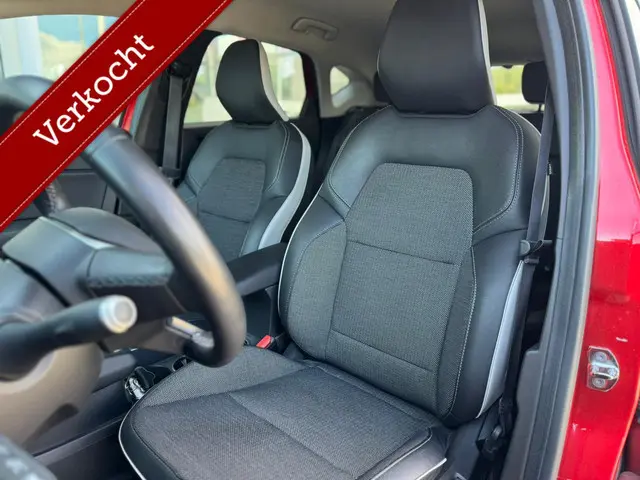 Renault Captur nw type 1.0 TCe 90 Intens 2020 Benzine 4