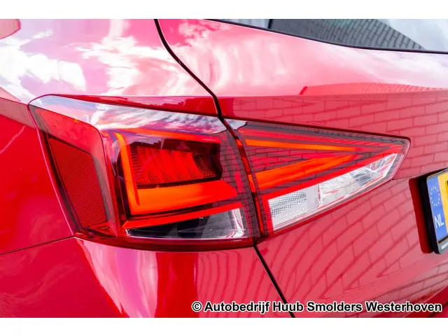SEAT Arona 1.0 TSI FR Business Intense 2021 Benzine 57