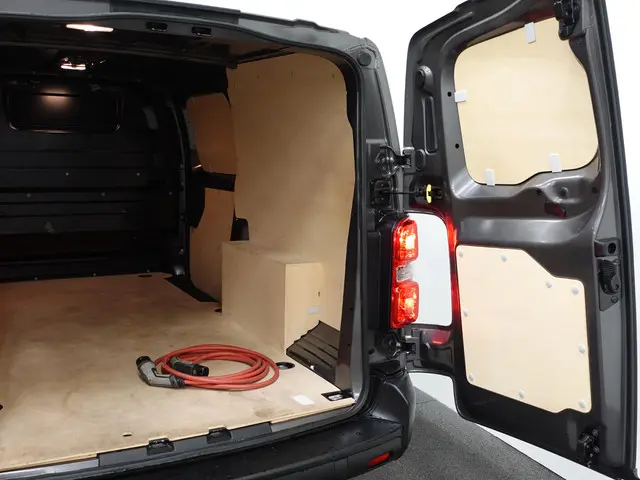 Opel Vivaro-e L3H1 Edition 75 kWh 2022 Elektrisch 35