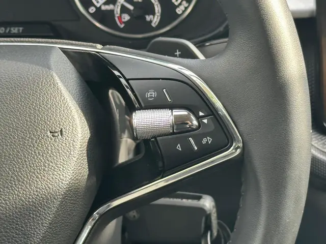 Škoda Fabia 1.5 TSI 2023 Benzine 30