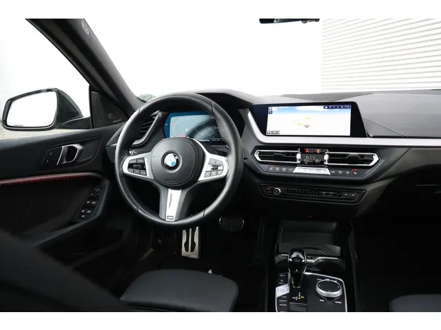 BMW 2 Serie Gran Coupé 218i M-Sport Pro 2023 Benzine 54