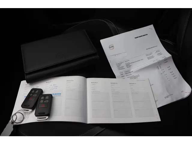 Volvo XC60 2.0 D3 FWD R-Design 2016 Diesel 3