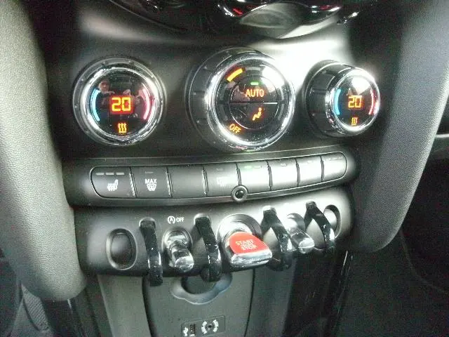 MINI Cooper Mini 1.5 Chili / VERKOCHT 2015 Benzine 16