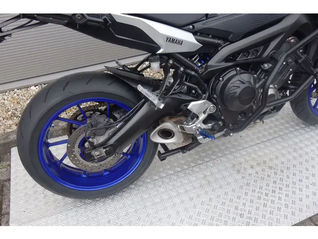 Yamaha TRACER 900 ABS 2015 Benzine 10