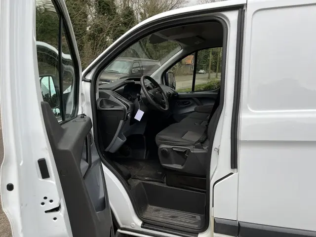 Ford Transit Custom 290 2.0 TDCI L2H1 Am 2016 Diesel 8