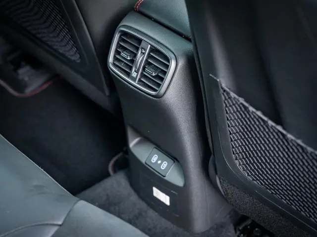 Hyundai i30 1.5 T-GDi MHEV N Line 2024 Benzine 49