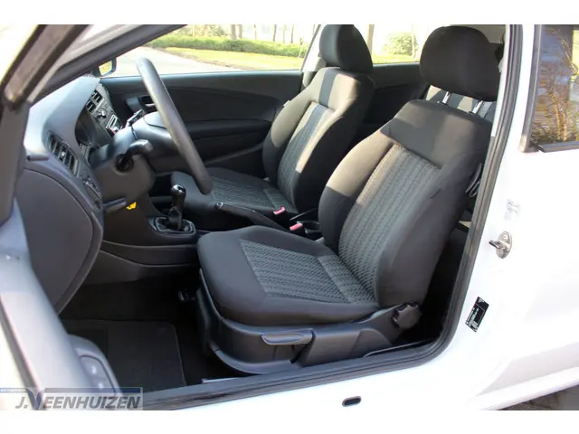 Volkswagen Polo 1.0 Easyline 2015 Benzine 4