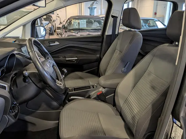 Ford C-MAX 1.5 Titanium 2015 Benzine 6